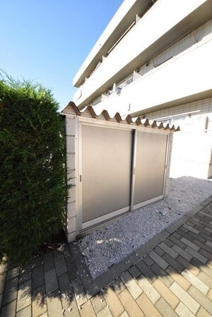 ドルフ国立の物件内観写真